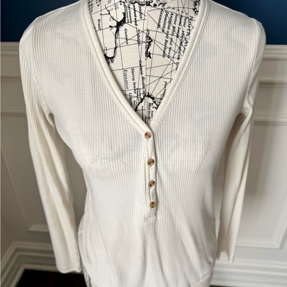 Old Navy White Ribbed Long Sleeve Henley Top - M